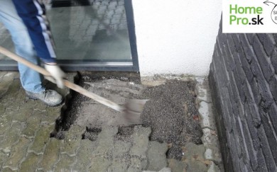 Zatekanie do nebytového priestoru