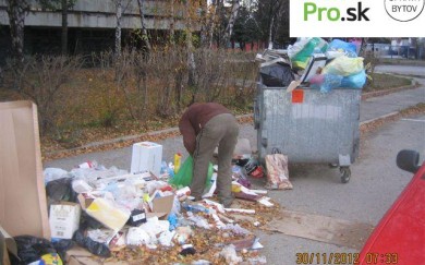 Čistenie kontajnerového stojiska